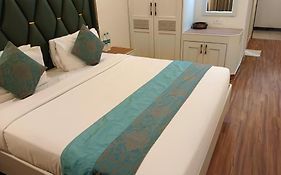 Hotel Grand Residence